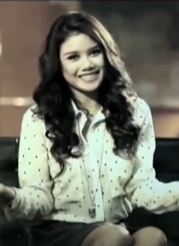 Inesh Putri dalam foto promosi Miss World 2013 di Bali
